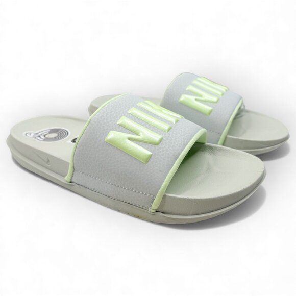 New Nike Offcourt Slide Womens Sandals Light Silver Barely Volt BQ4632-013 - Picture 2 of 11